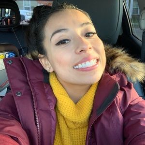 Meet your Posher, Iliana